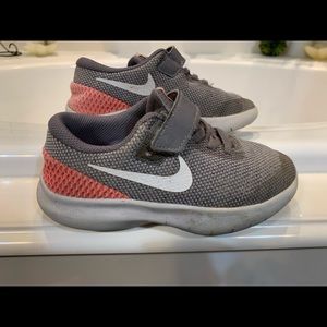 Boys Nike Flex shoes